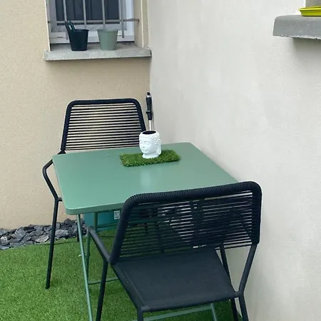 Pres Des Vignes Apartment *
